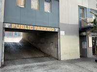 210 E 8th St, Los Angeles, CA 90014 parking lot