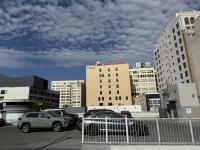 210 E 8th St, Los Angeles, CA 90014 parking lot