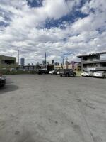 508 Maple parking lot